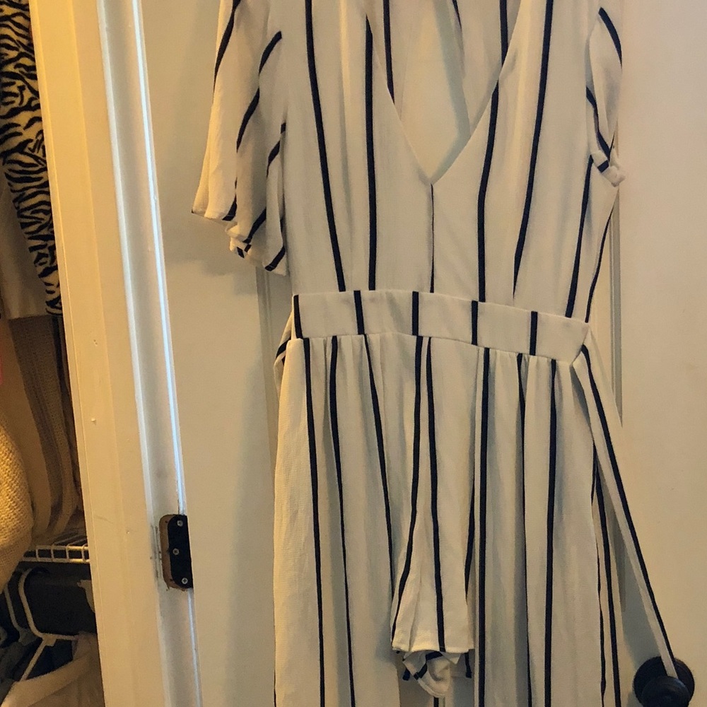 High-Low Striped Romper - Picture 2 of 8